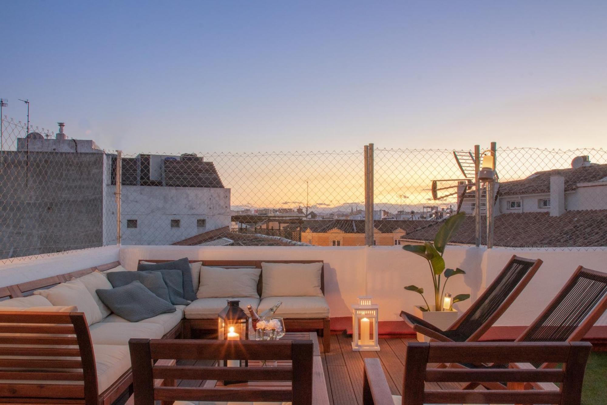 Апартаменты C89 - Luxurious Penthouse With Private Terrace Малага Экстерьер фото
